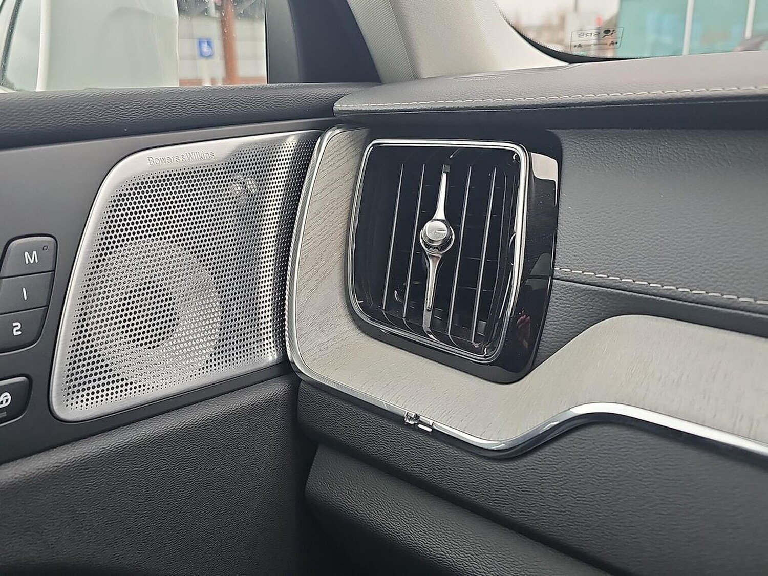 Used Volvo XC60 2025 for sale - 77845296: Photo 39