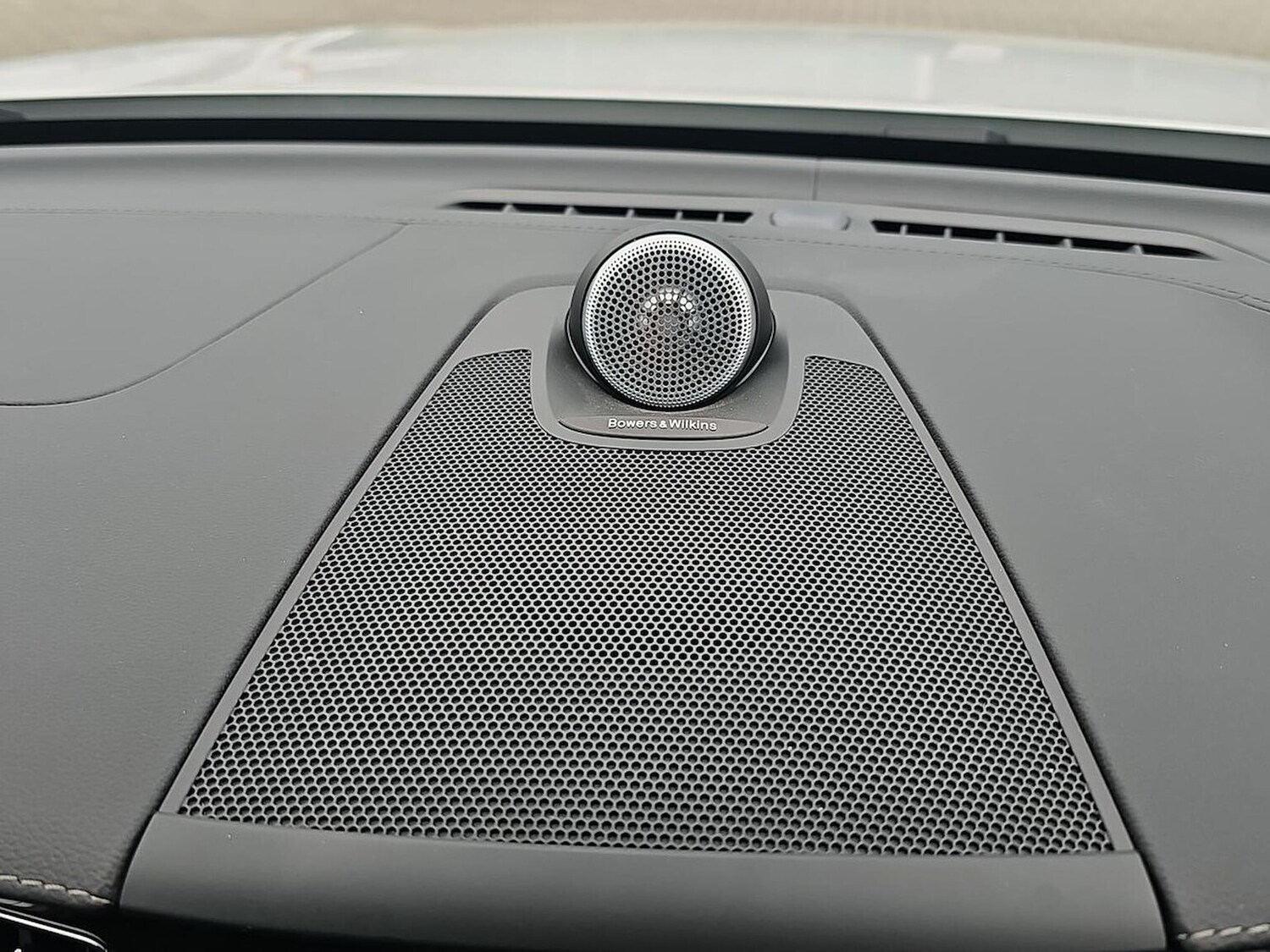 Used Volvo XC60 2025 for sale - 77845296: Photo 41