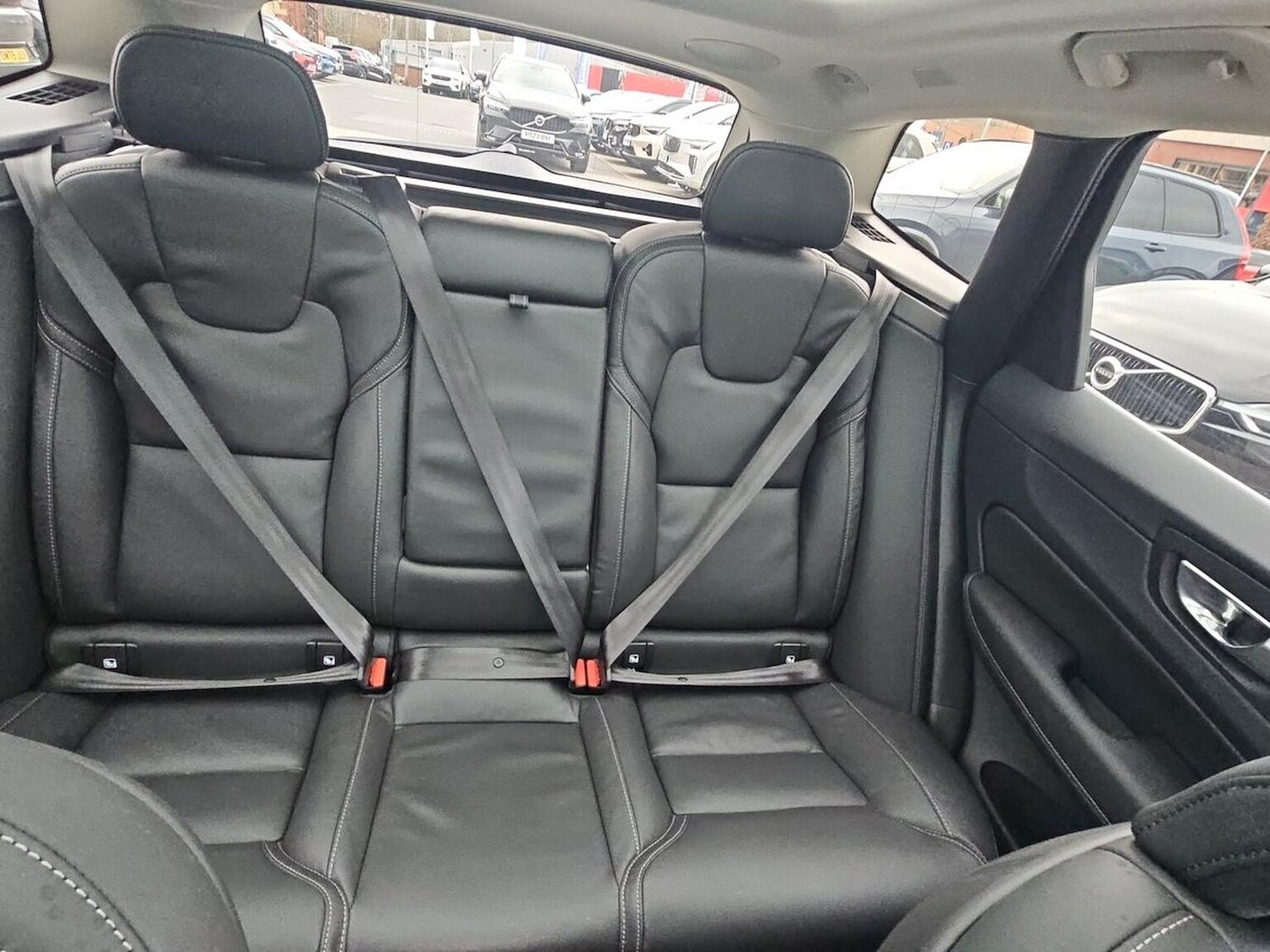 Used Volvo XC60 2025 for sale - 77845296: Photo 43