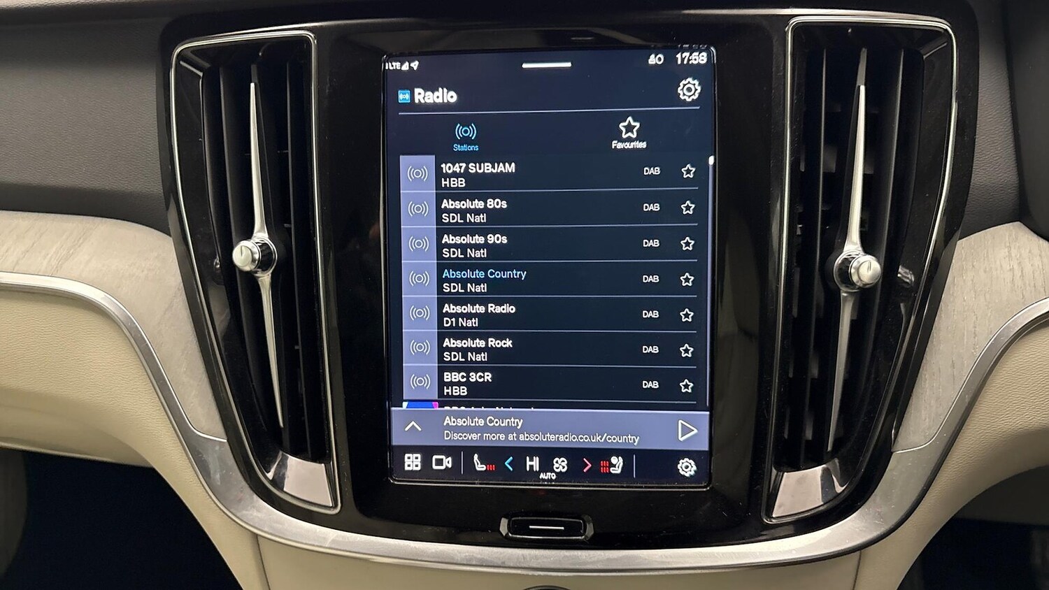 Used Volvo V60 2025 for sale - 78026149: Photo 34