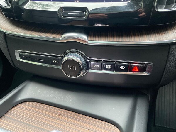 Used Volvo XC60 2022 for sale - 76273466: Photo 12