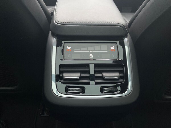 Used Volvo XC60 2022 for sale - 76273466: Photo 22