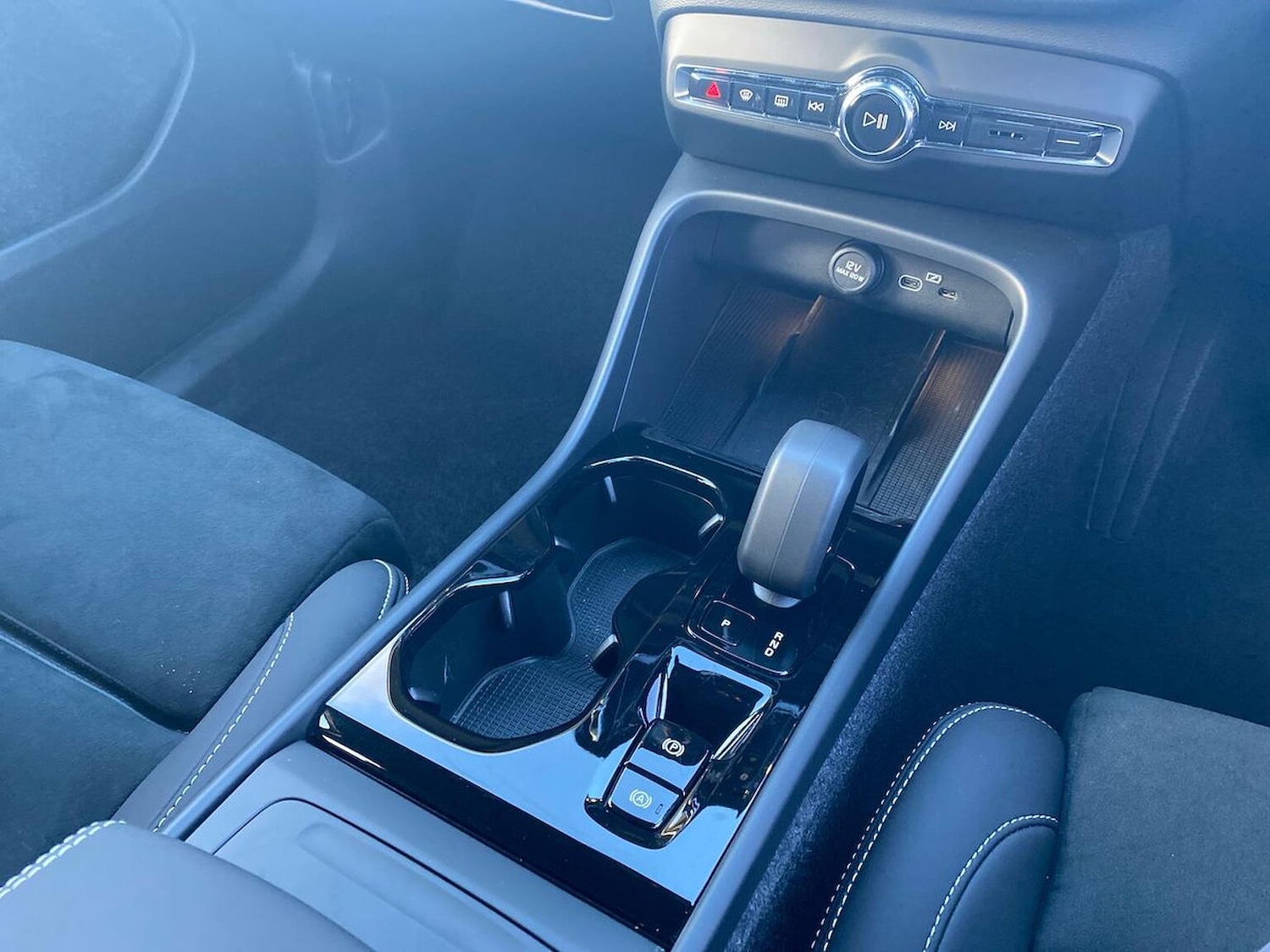 Used Volvo XC40 2025 for sale - 76757418: Photo 13