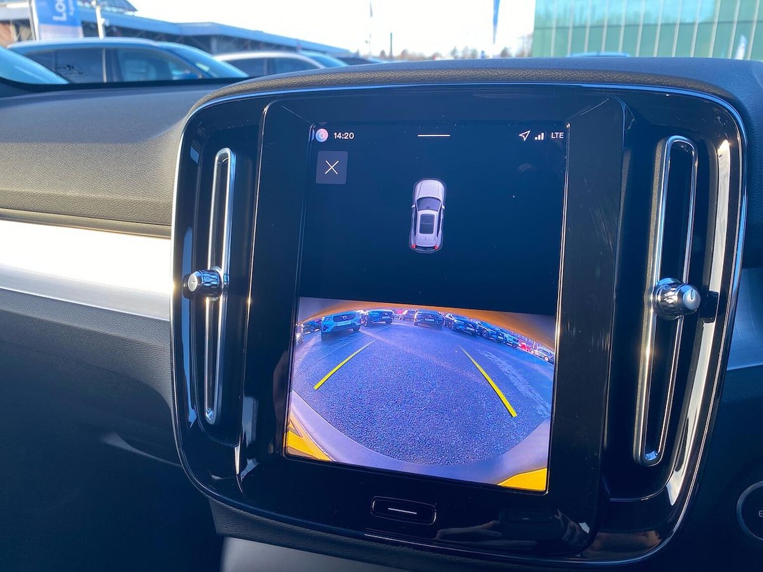 Used Volvo XC40 2025 for sale - 76757418: Photo 23