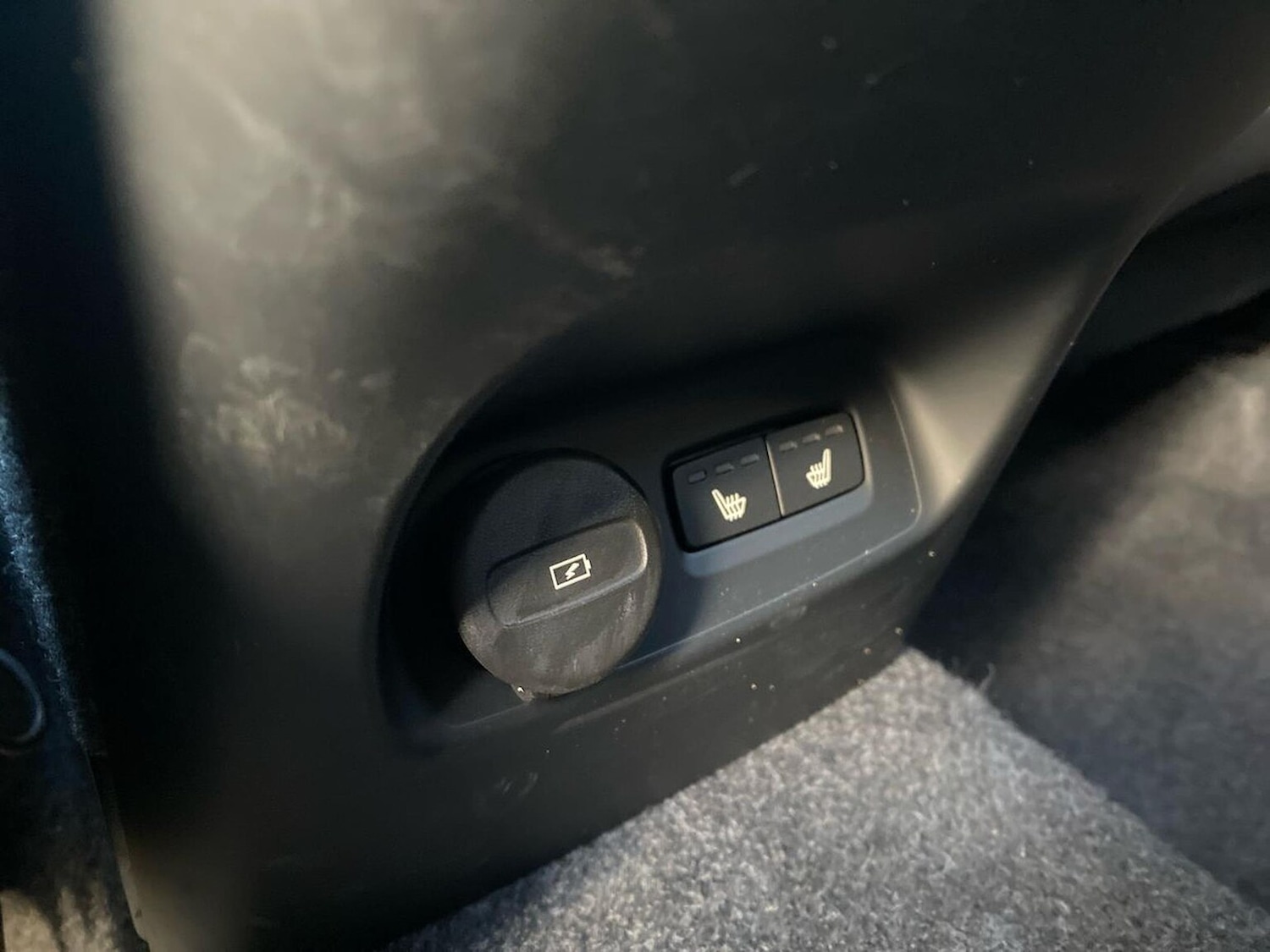 Used Volvo XC40 2025 for sale - 76757418: Photo 32