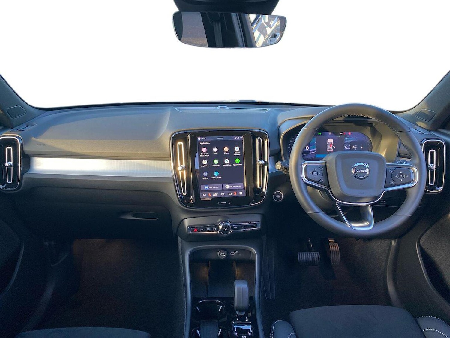 Used Volvo XC40 2025 for sale - 76757418: Photo 8