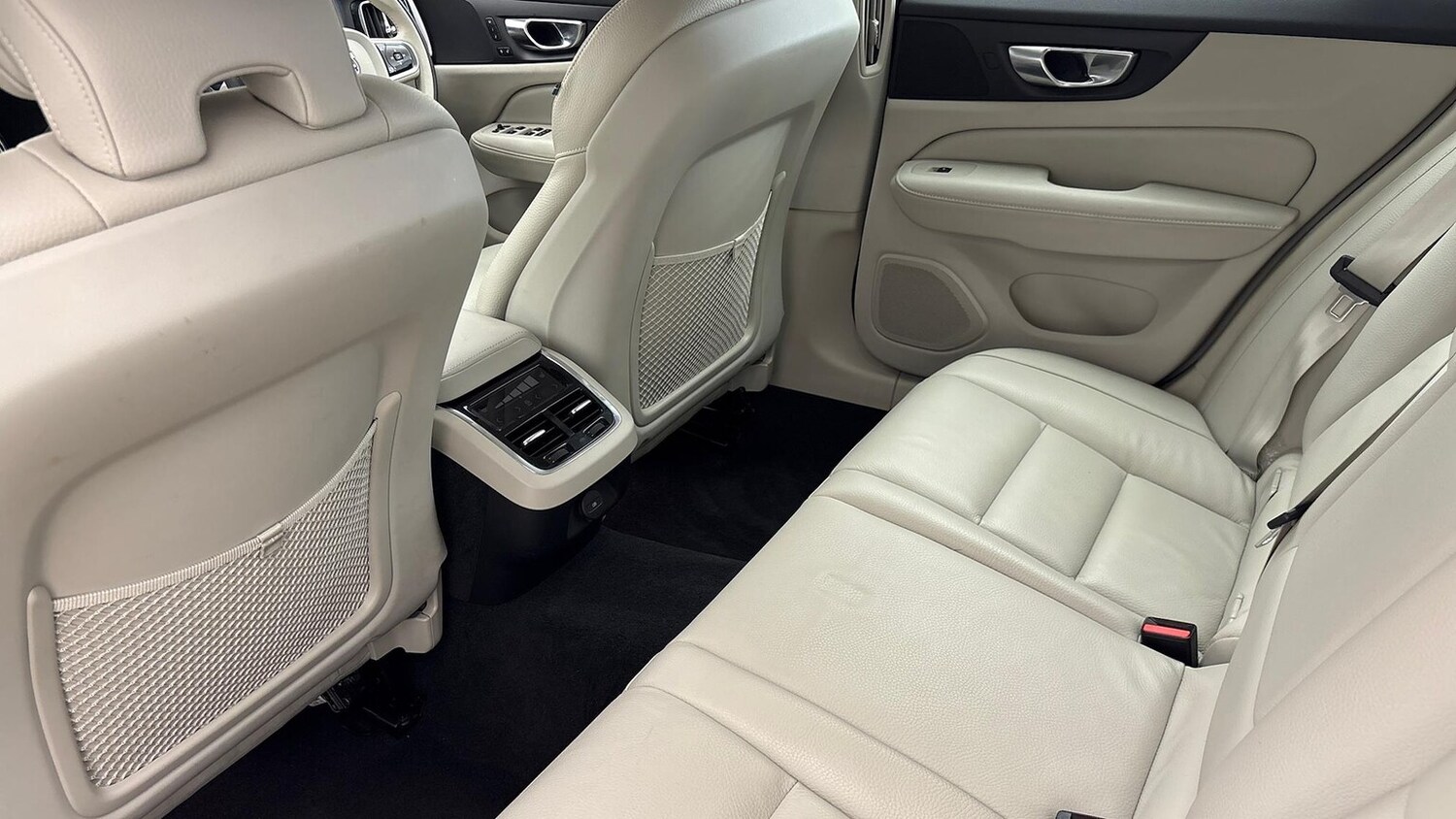 Used Volvo V60 2025 for sale - 77489635: Photo 16