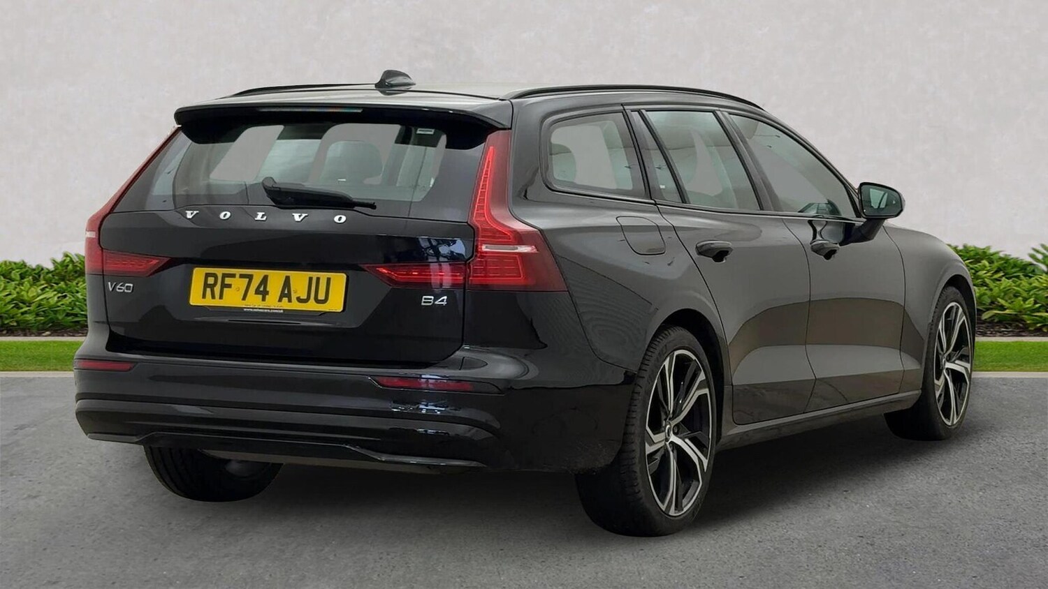 Used Volvo V60 2025 for sale - 77489635: Photo 18
