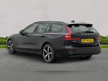 Used Volvo V60 2025 for sale - 77489635: Photo