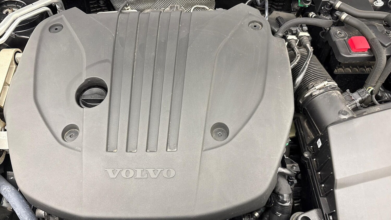 Used Volvo V60 2025 for sale - 77489635: Photo 41