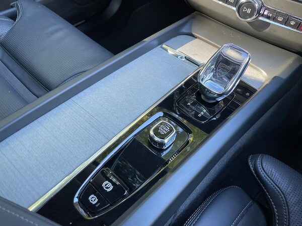 Used Volvo XC60 2024 for sale - 76070280: Photo 13