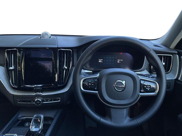 Used Volvo XC60 2024 for sale - 76070280: Photo 9