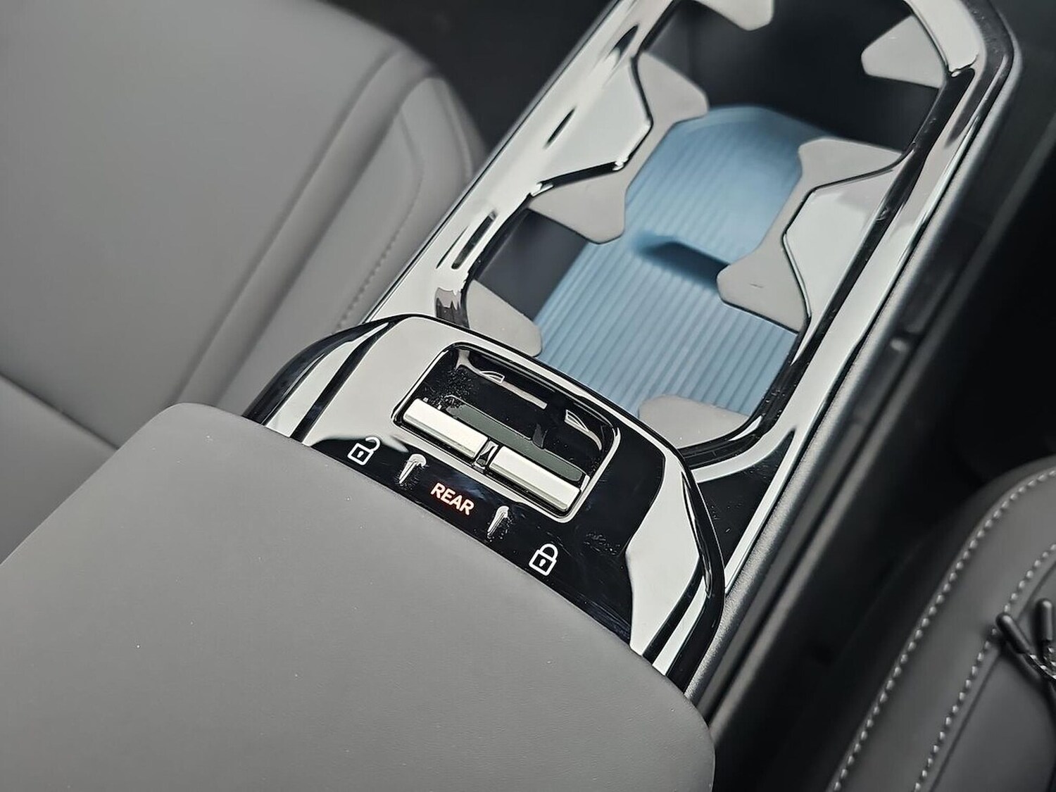 Used Volvo EX30 2025 for sale - 77896319: Photo 21