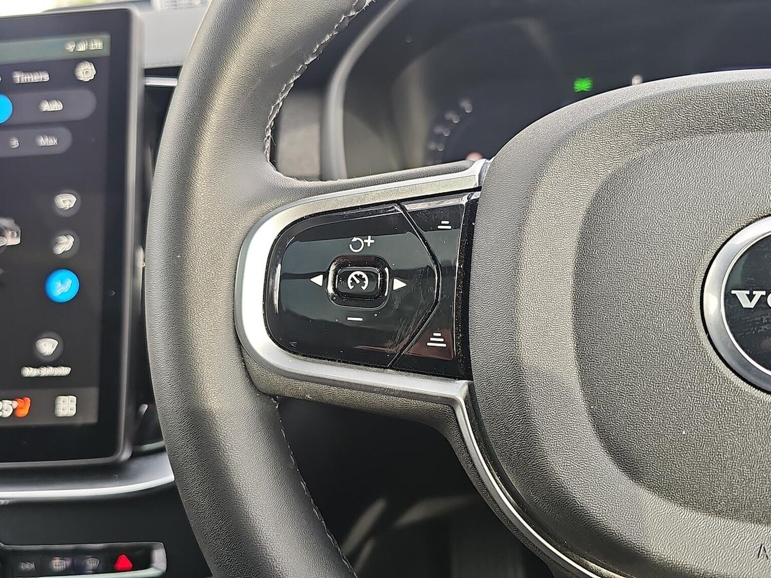 Used Volvo XC90 2025 for sale - 78191374: Photo 28