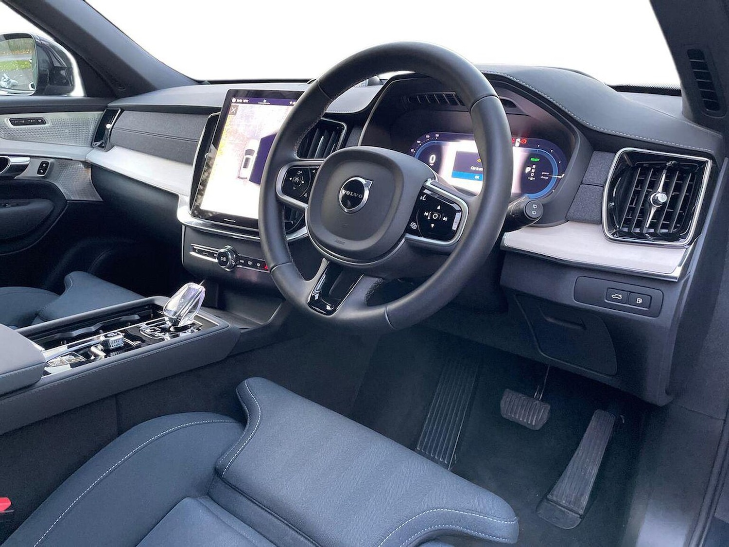 Used Volvo XC90 2025 for sale - 76455301: Photo 15