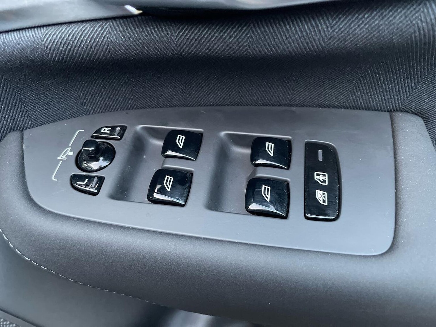 Used Volvo XC90 2025 for sale - 76455301: Photo 21