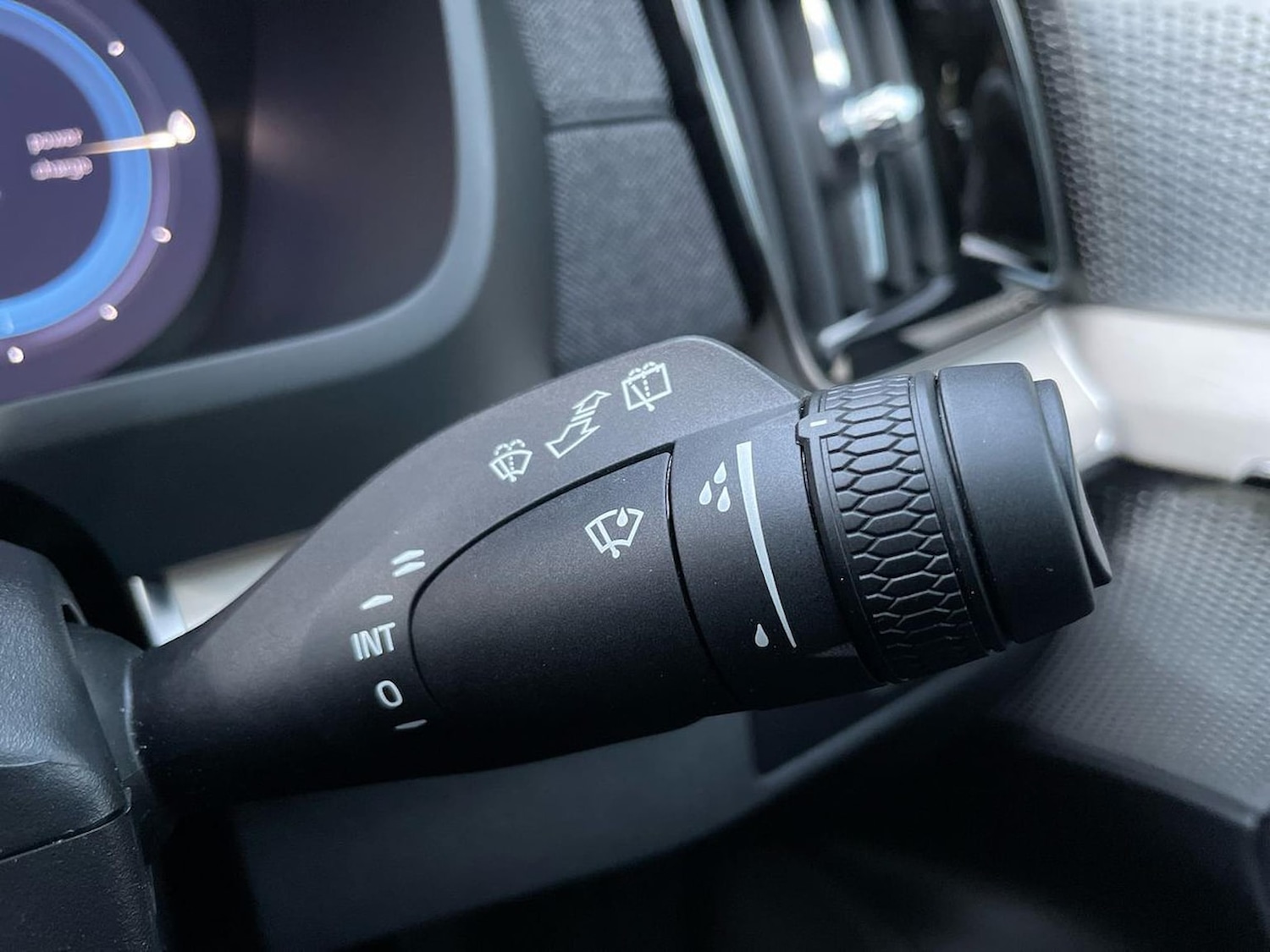 Used Volvo XC90 2025 for sale - 76455301: Photo 28