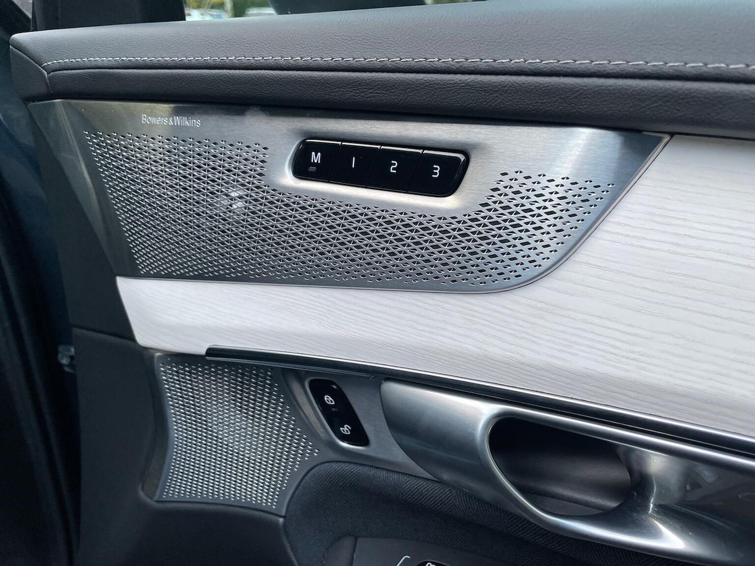 Used Volvo XC90 2025 for sale - 76455301: Photo 31