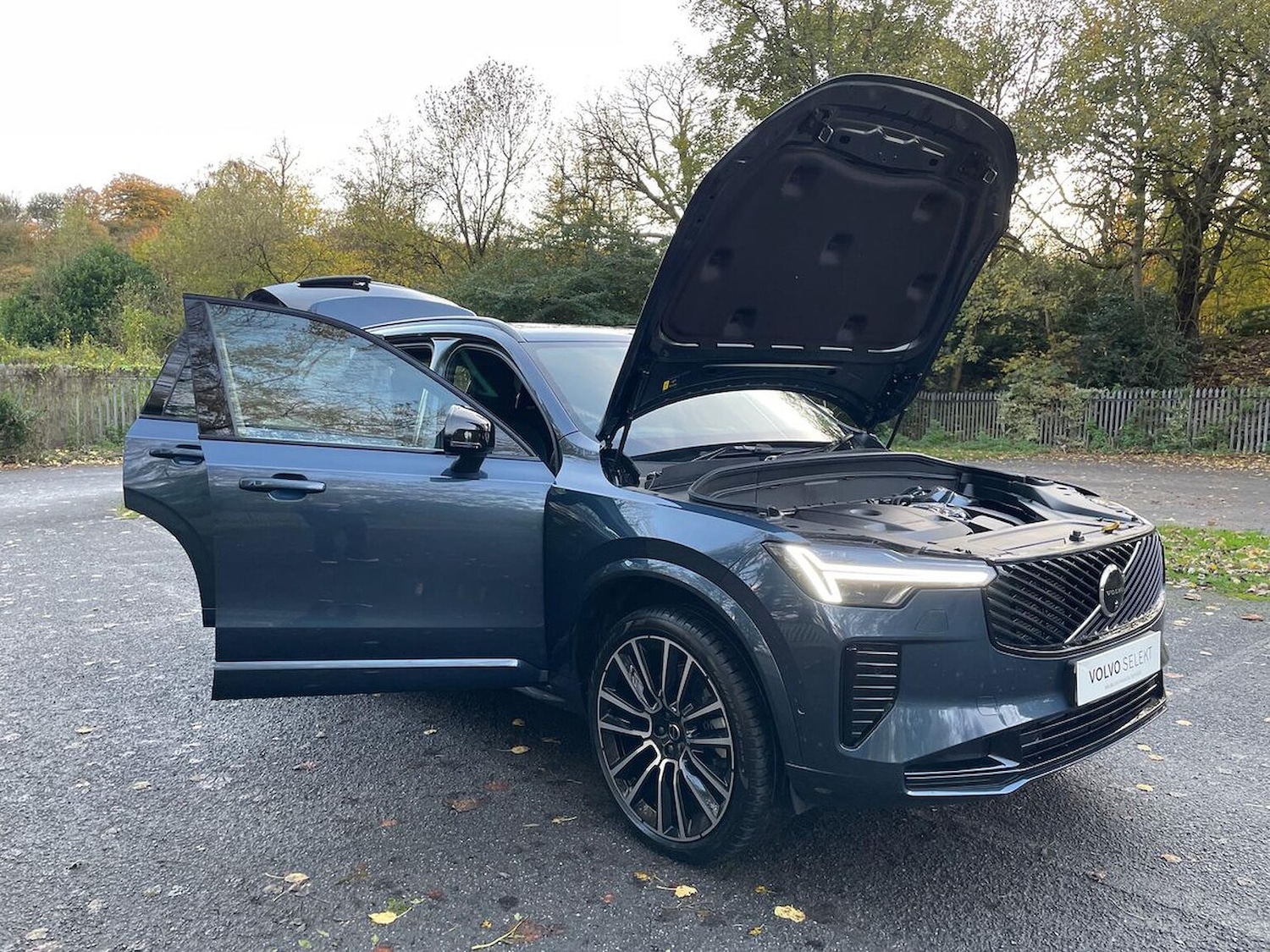 Used Volvo XC90 2025 for sale - 76455301: Photo 40