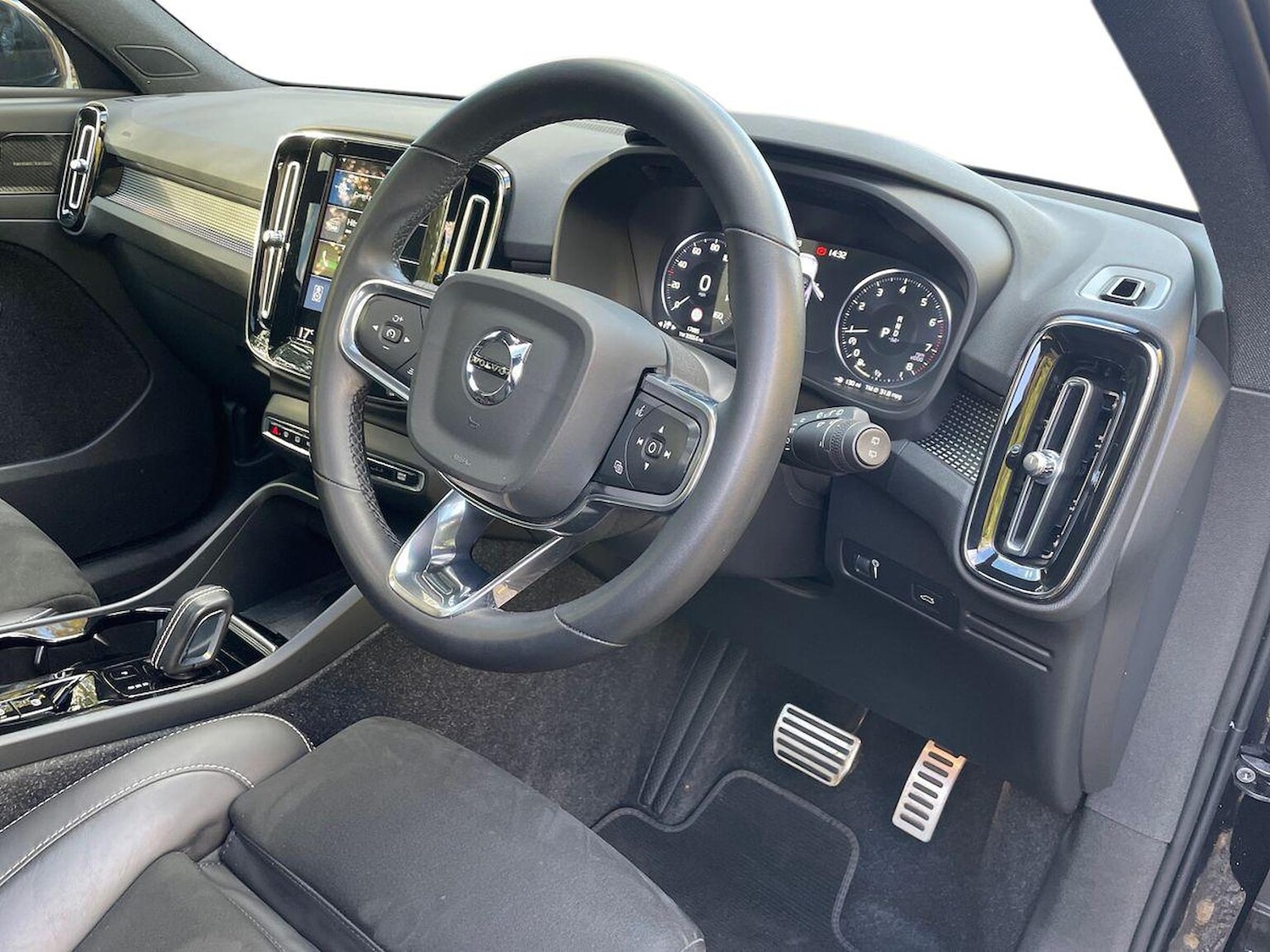 Used Volvo XC40 2021 for sale - 76396950: Photo 15