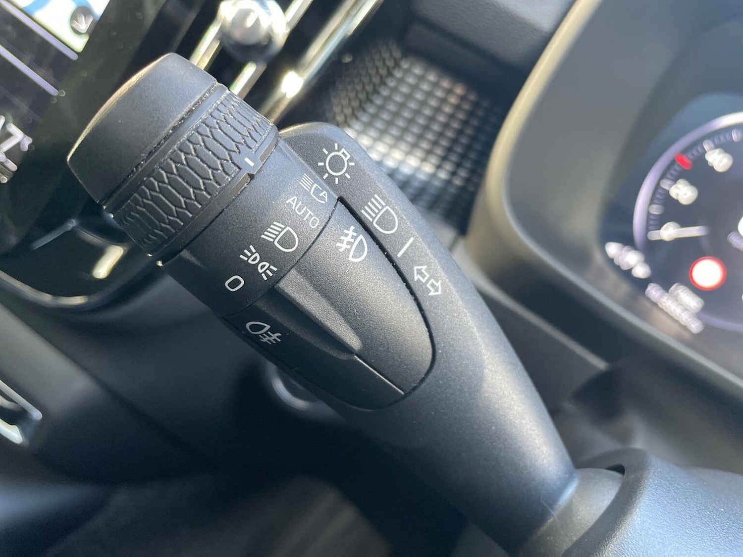 Used Volvo XC40 2021 for sale - 76396950: Photo 29