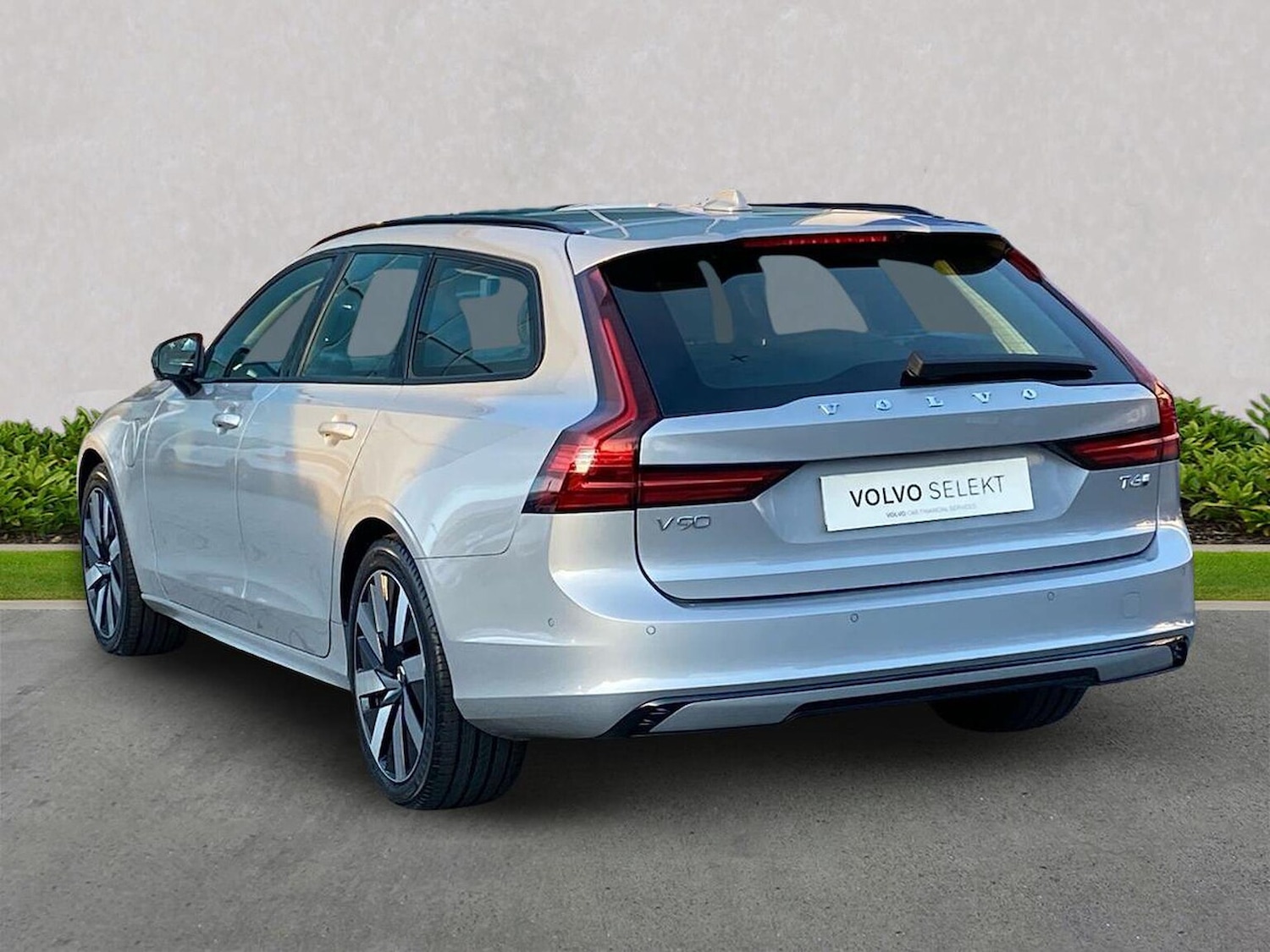 Used Volvo V90 2025 for sale - 77775193: Photo 2