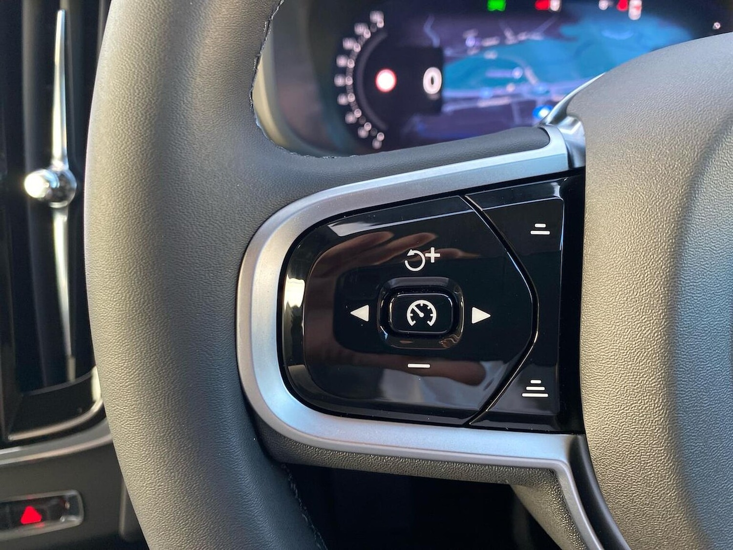 Used Volvo V90 2025 for sale - 77775193: Photo 26