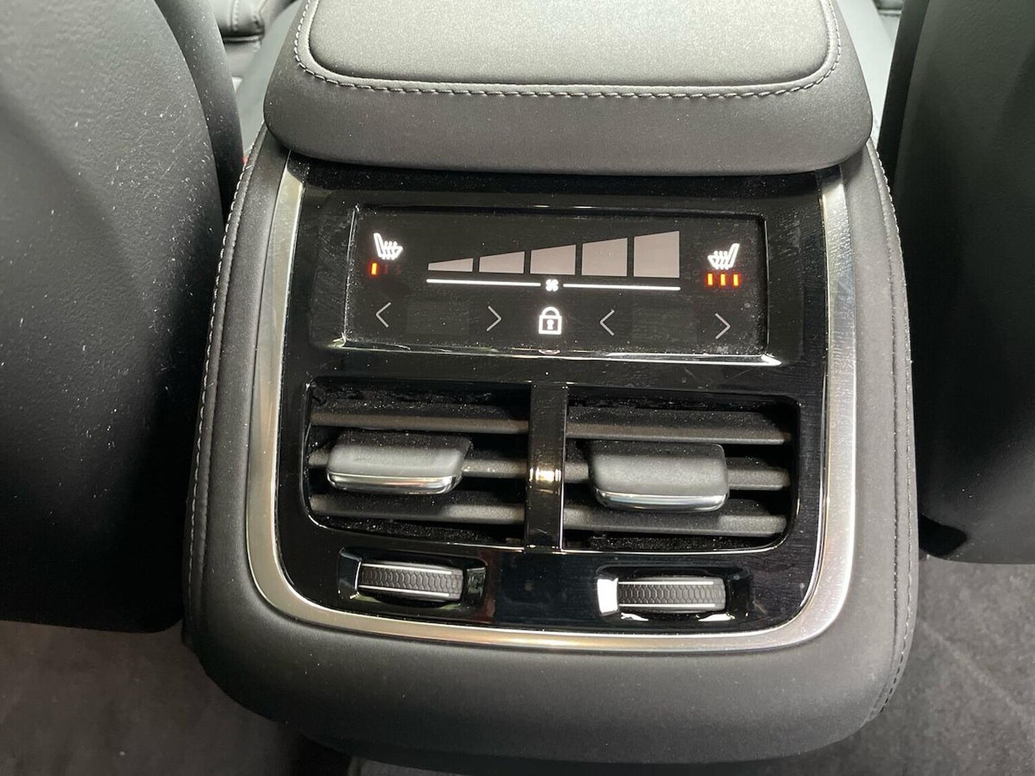 Used Volvo XC90 2025 for sale - 76107144: Photo 42