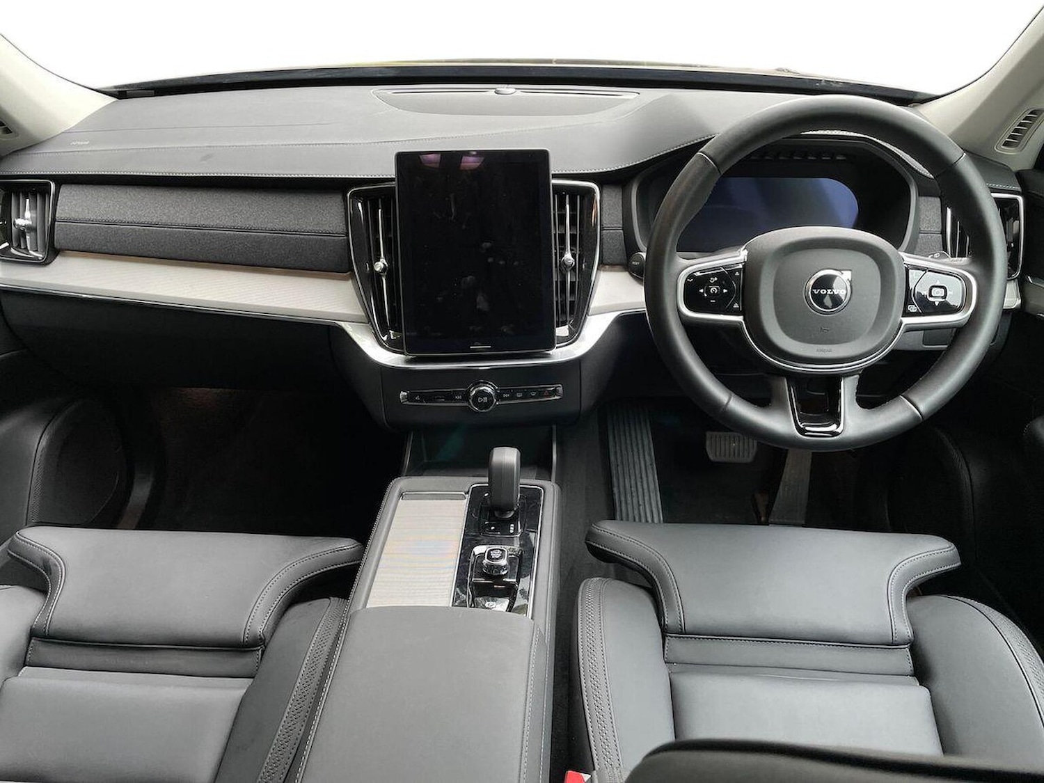 Used Volvo XC90 2025 for sale - 76107144: Photo 8