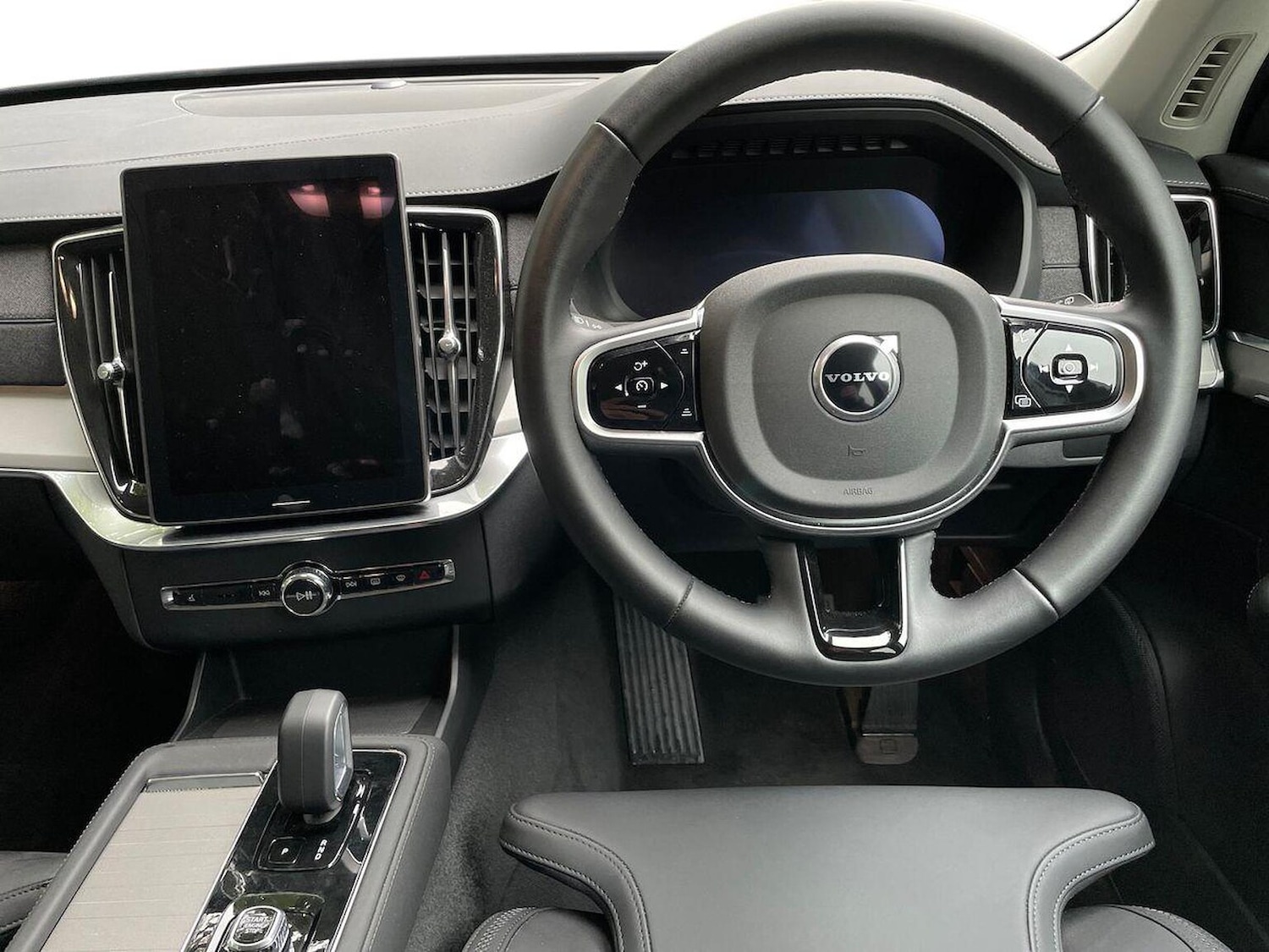 Used Volvo XC90 2025 for sale - 76107144: Photo 9