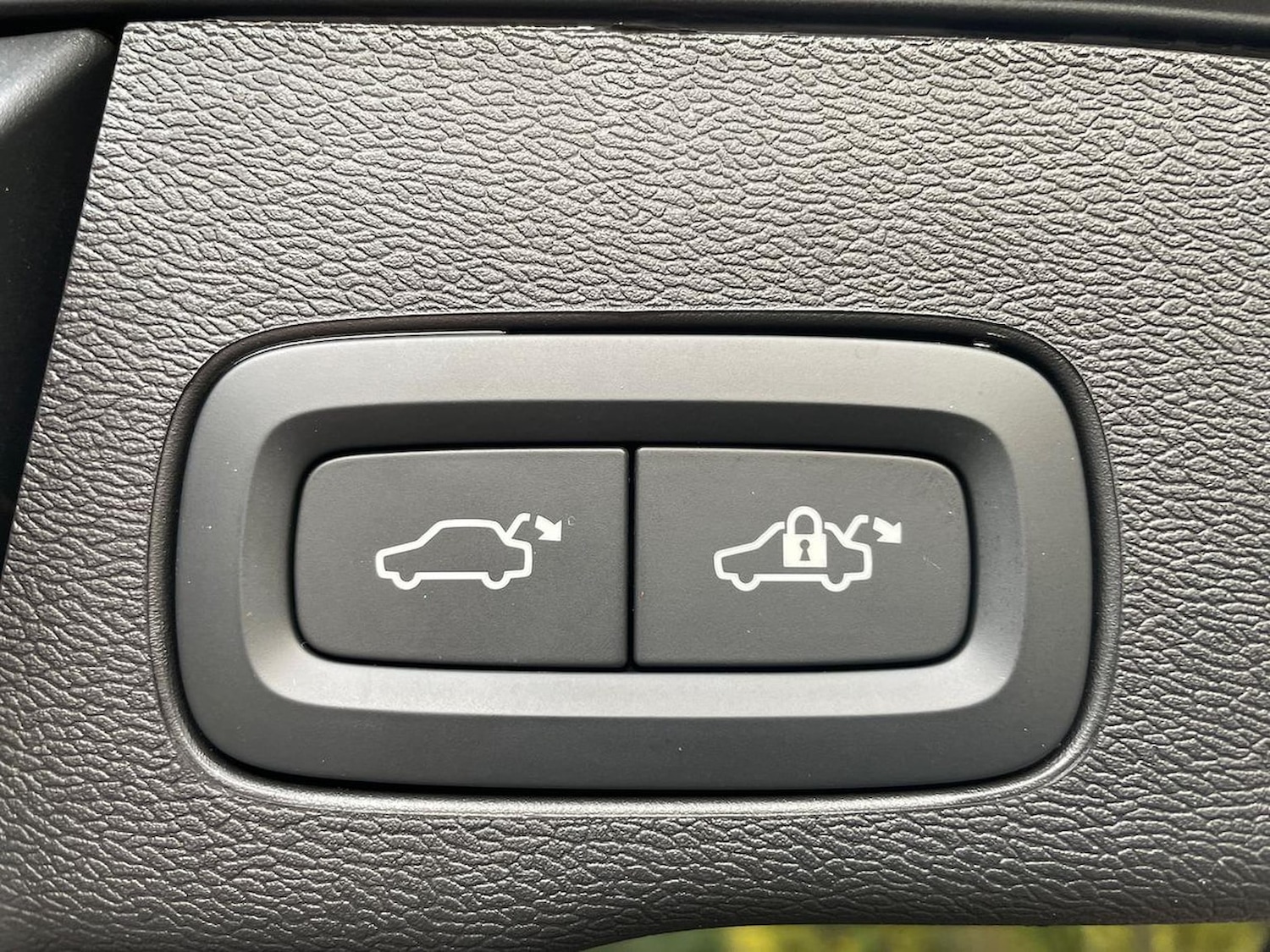 Used Volvo XC60 2025 for sale - 76490766: Photo 42