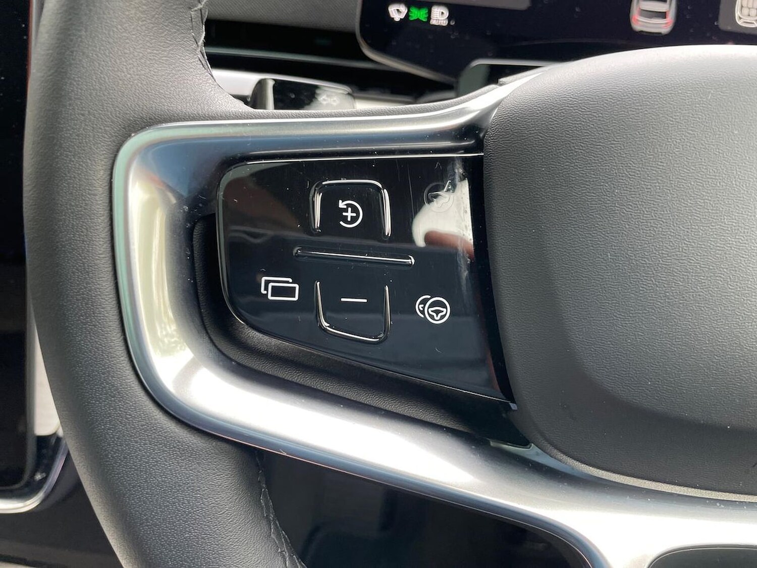 Used Volvo EX90 2025 for sale - 76490771: Photo 27