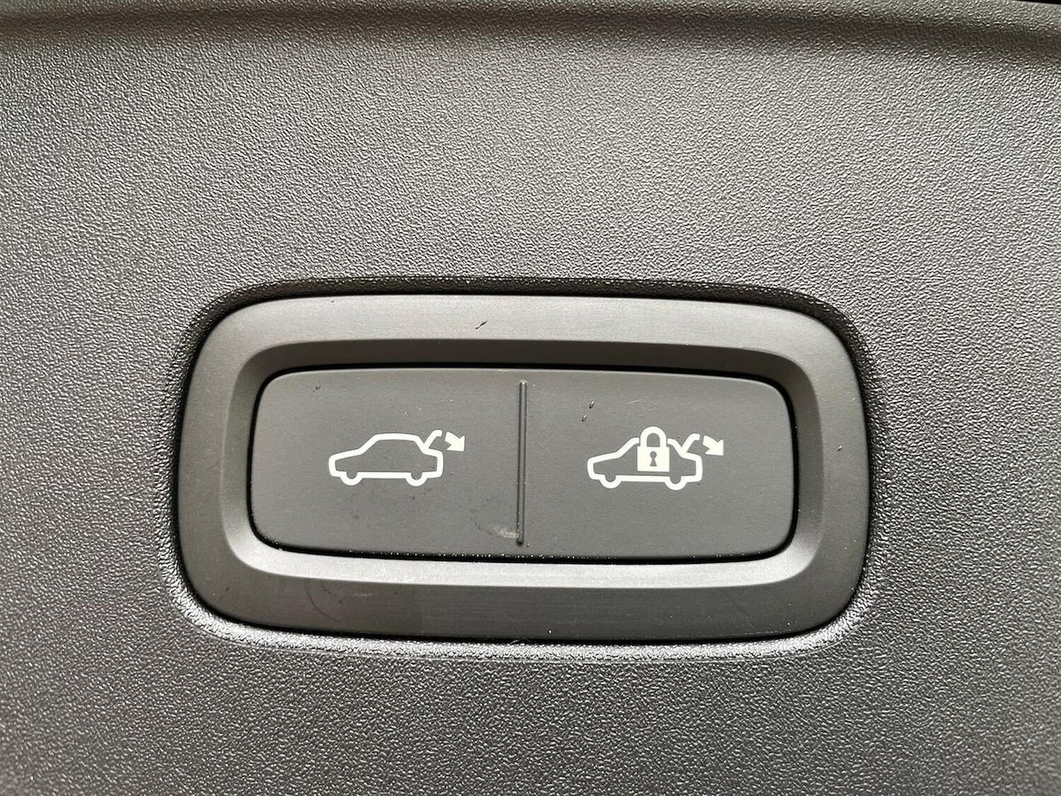 Used Volvo EX90 2025 for sale - 76490771: Photo 42