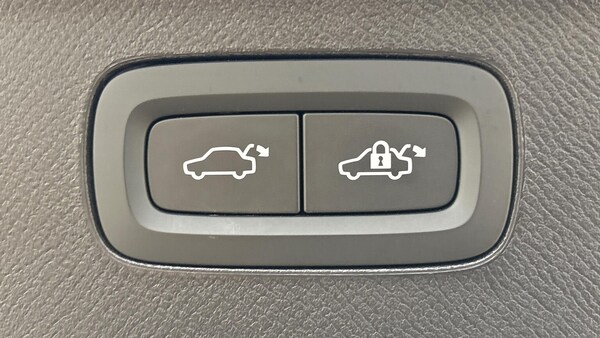 Used Volvo XC90 2022 for sale - 76299403: Photo 8