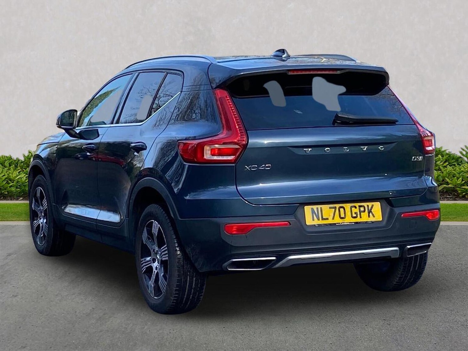 Used Volvo XC40 2020 for sale - 76906300: Photo 2