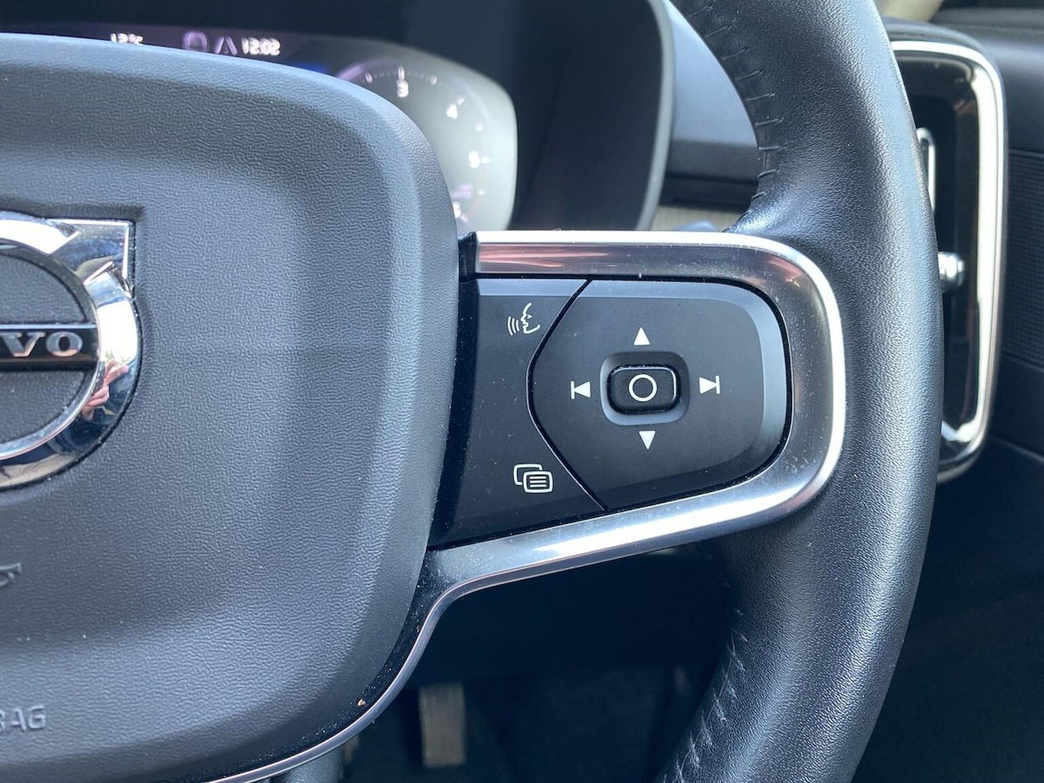 Used Volvo XC40 2020 for sale - 76906300: Photo 26