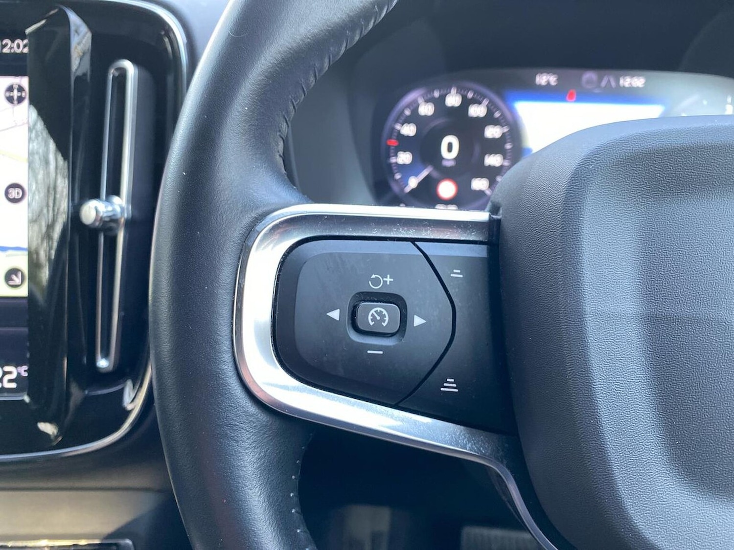 Used Volvo XC40 2020 for sale - 76906300: Photo 27