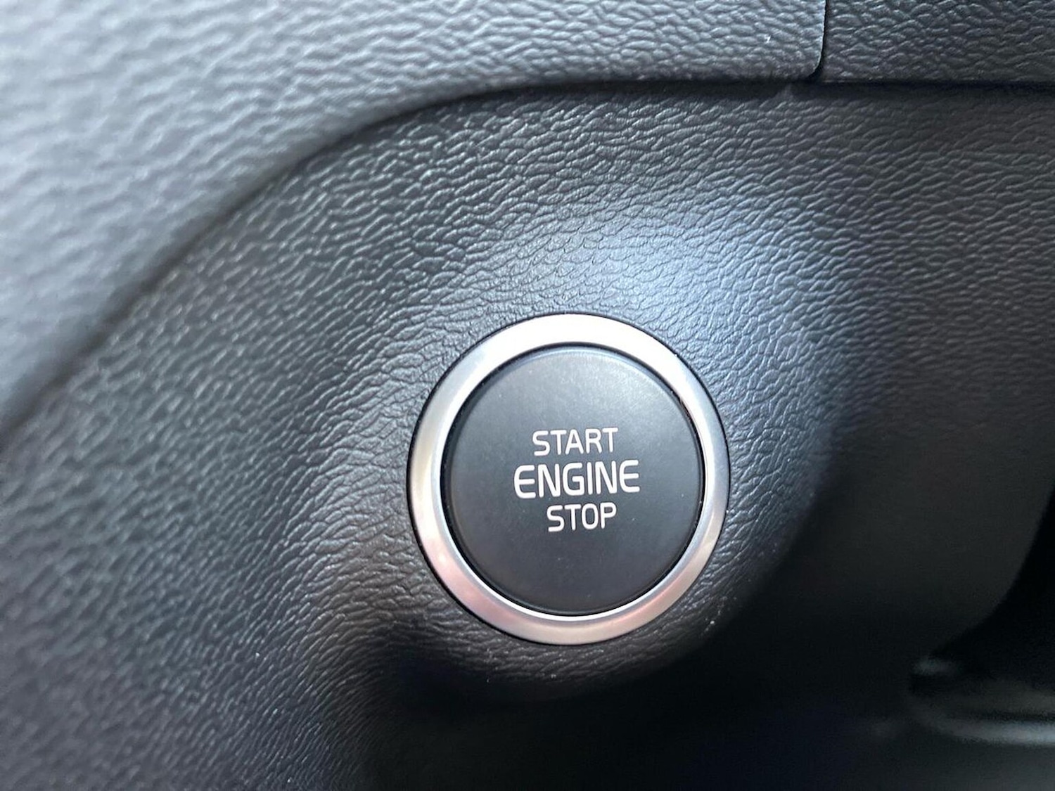 Used Volvo XC40 2020 for sale - 76906300: Photo 39