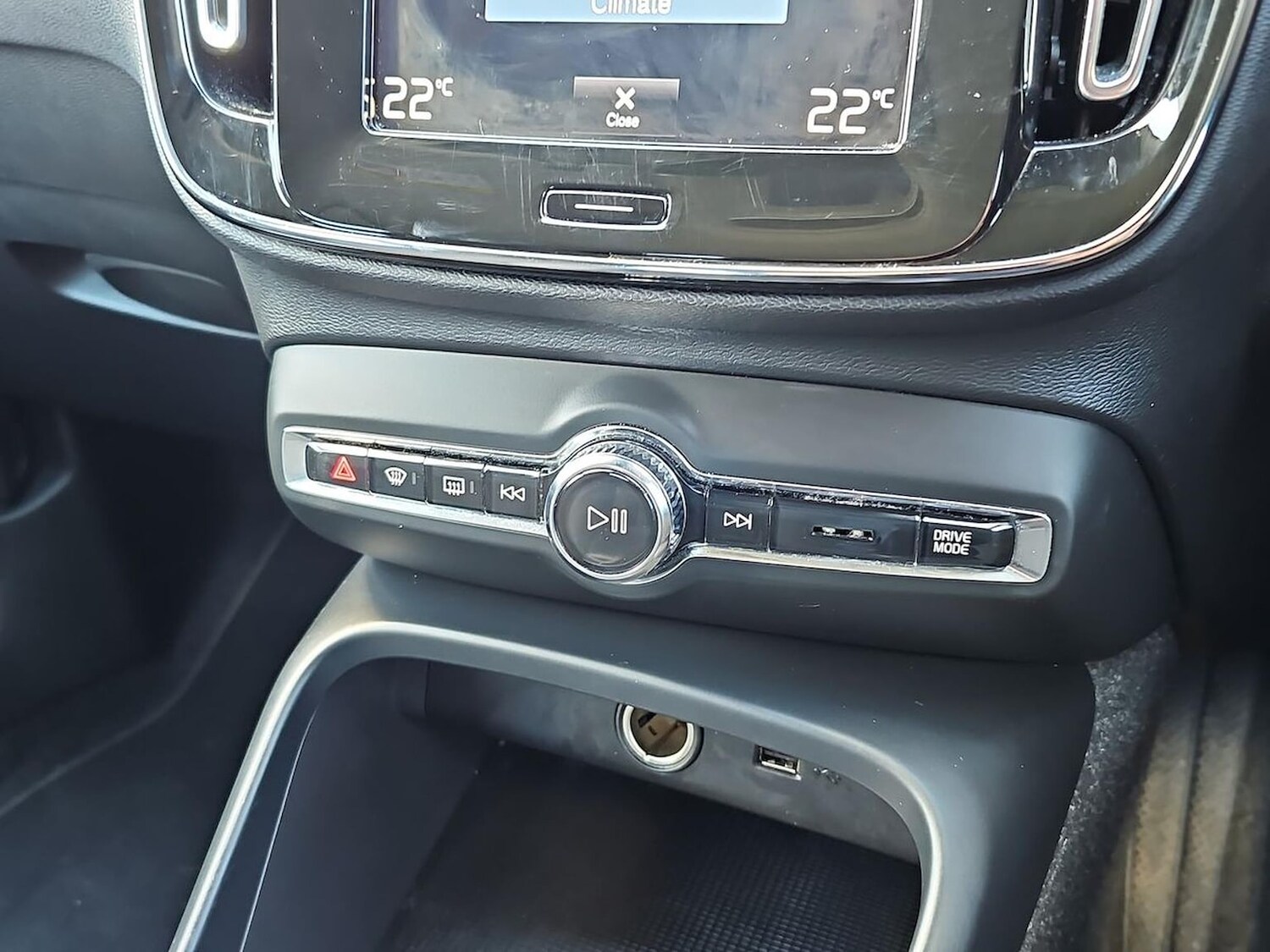 Used Volvo XC40 2021 for sale - 78191378: Photo 14