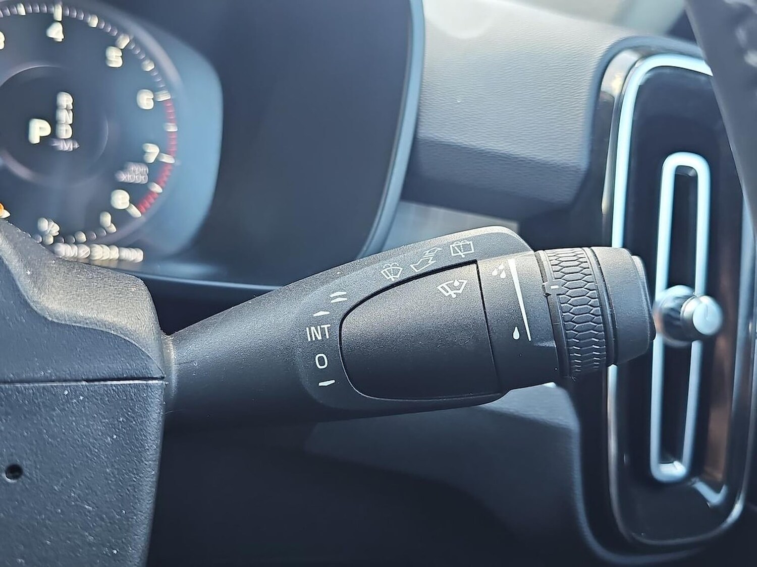 Used Volvo XC40 2021 for sale - 78191378: Photo 28