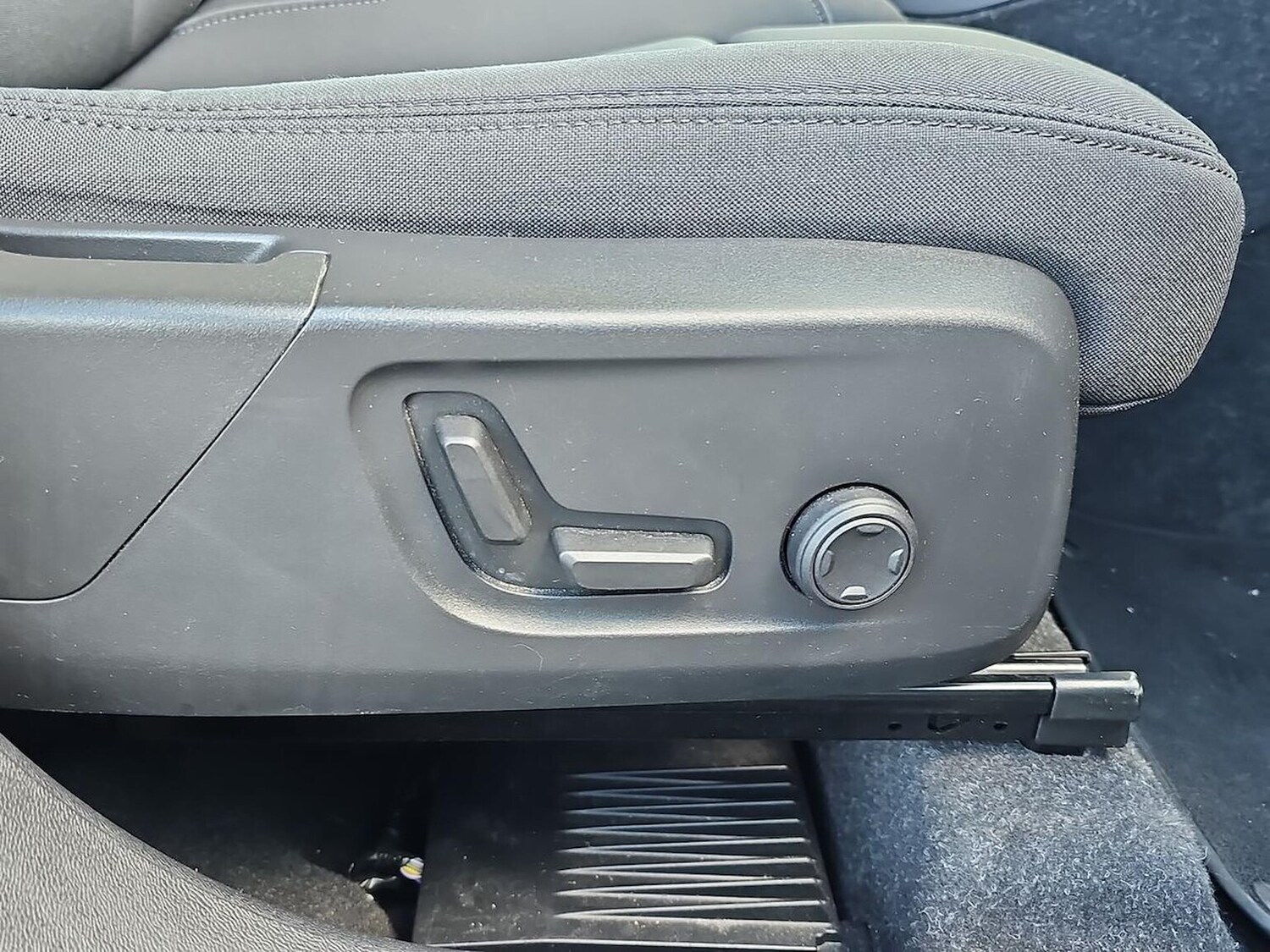 Used Volvo XC40 2021 for sale - 78191378: Photo 30