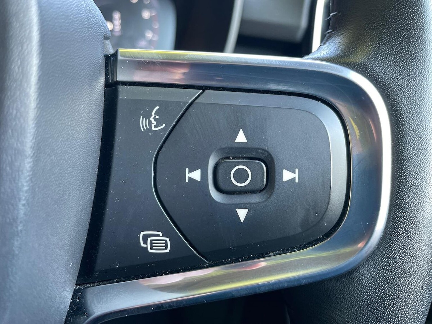 Used Volvo XC40 2020 for sale - 76077775: Photo 26