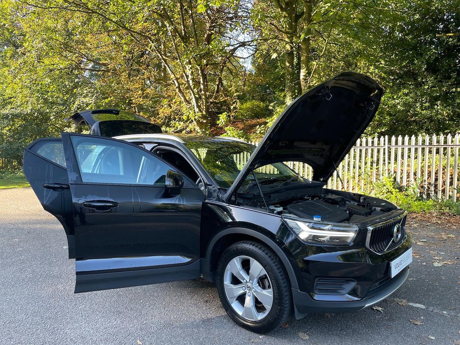 Used Volvo XC40 2020 for sale - 76077775: Photo 40