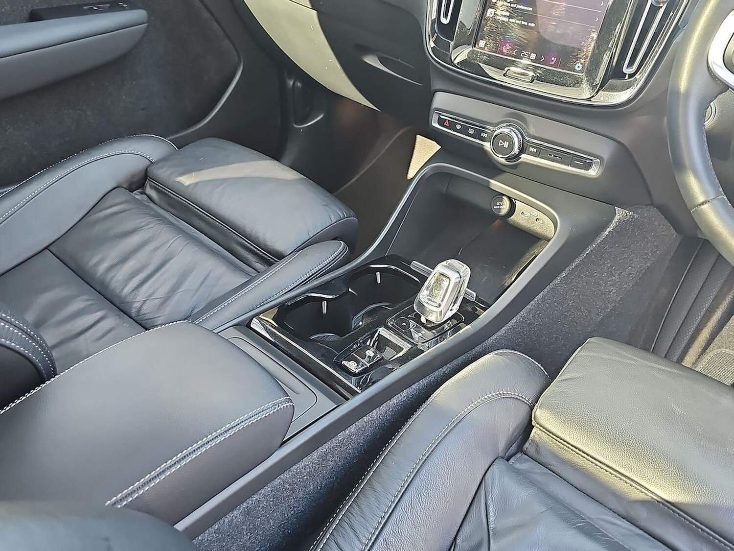 Used Volvo XC40 2023 for sale - 78191320: Photo 15