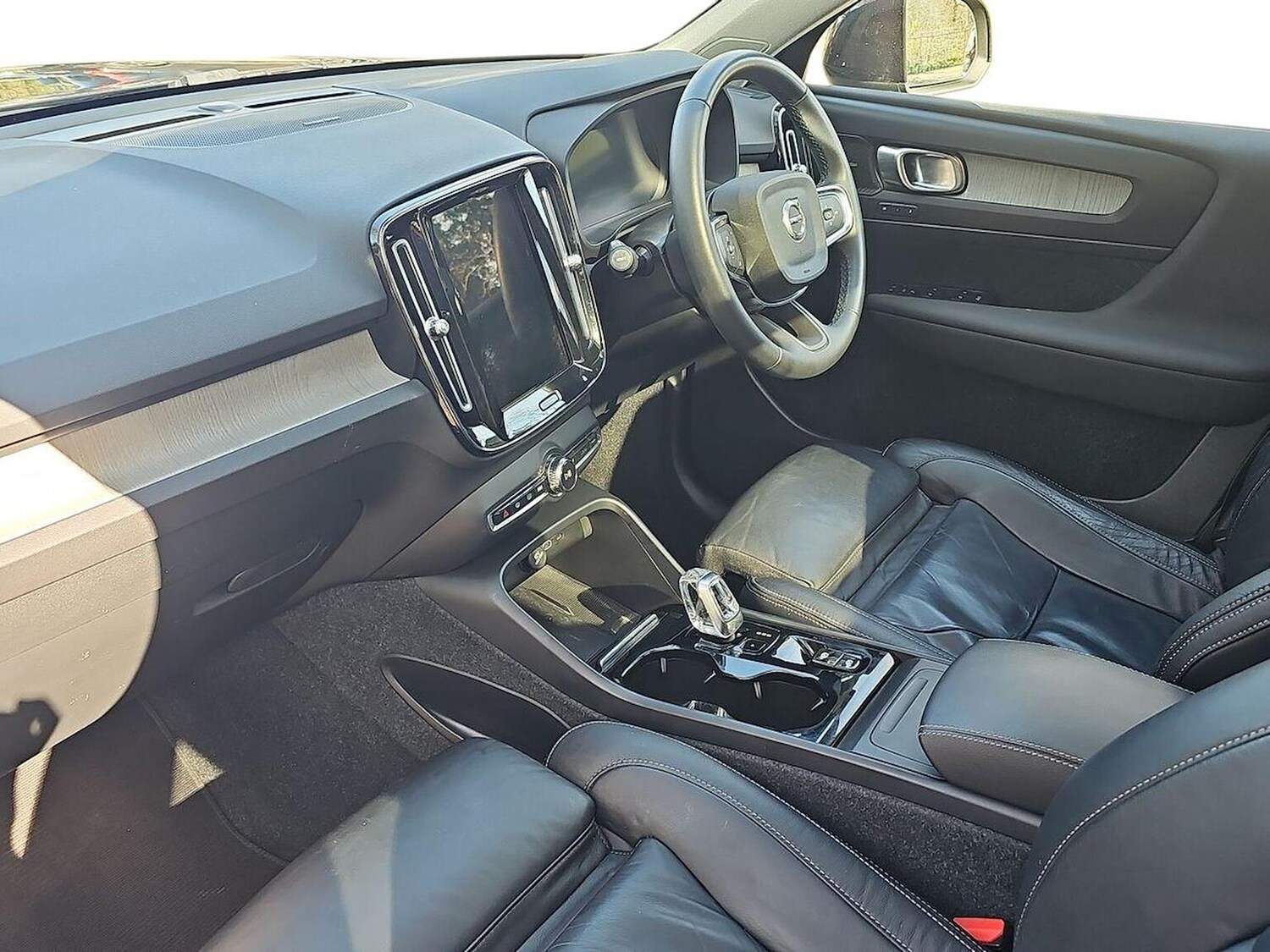 Used Volvo XC40 2023 for sale - 78191320: Photo 17