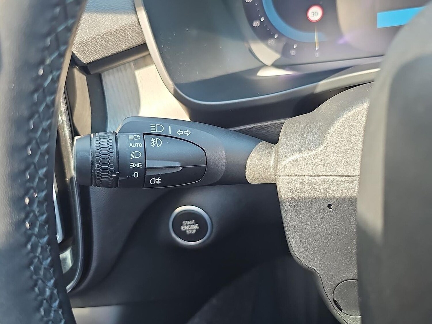 Used Volvo XC40 2023 for sale - 78191320: Photo 29