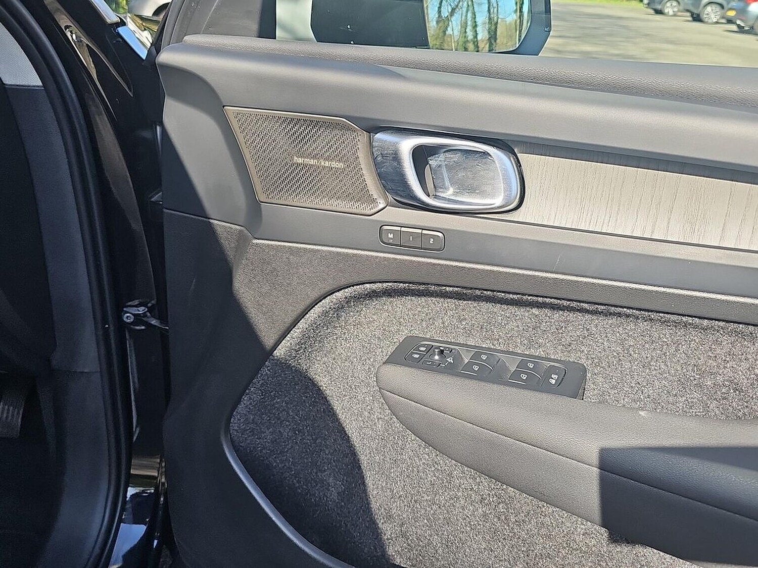 Used Volvo XC40 2023 for sale - 78191320: Photo 32