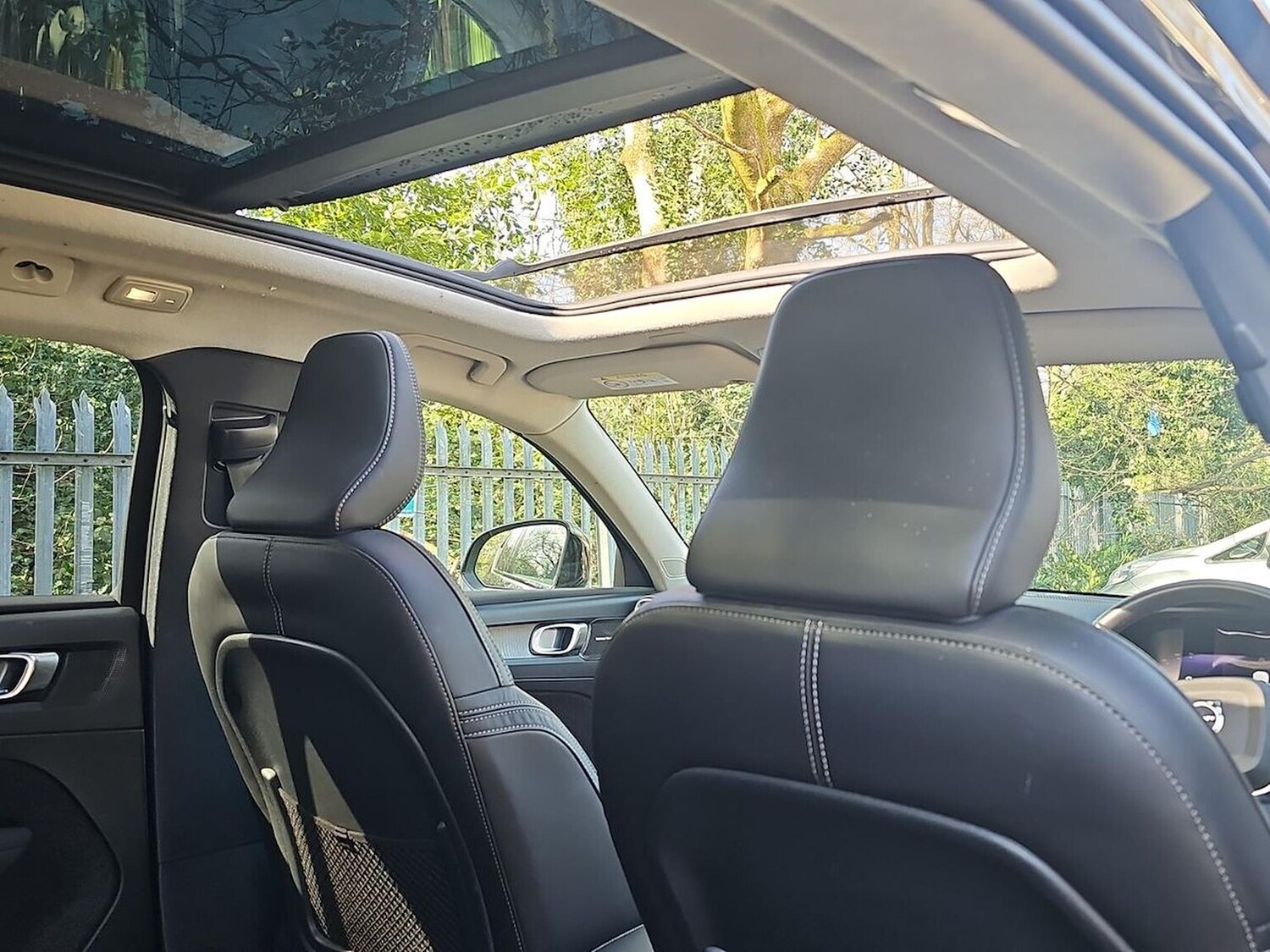 Used Volvo XC40 2023 for sale - 78191320: Photo 33