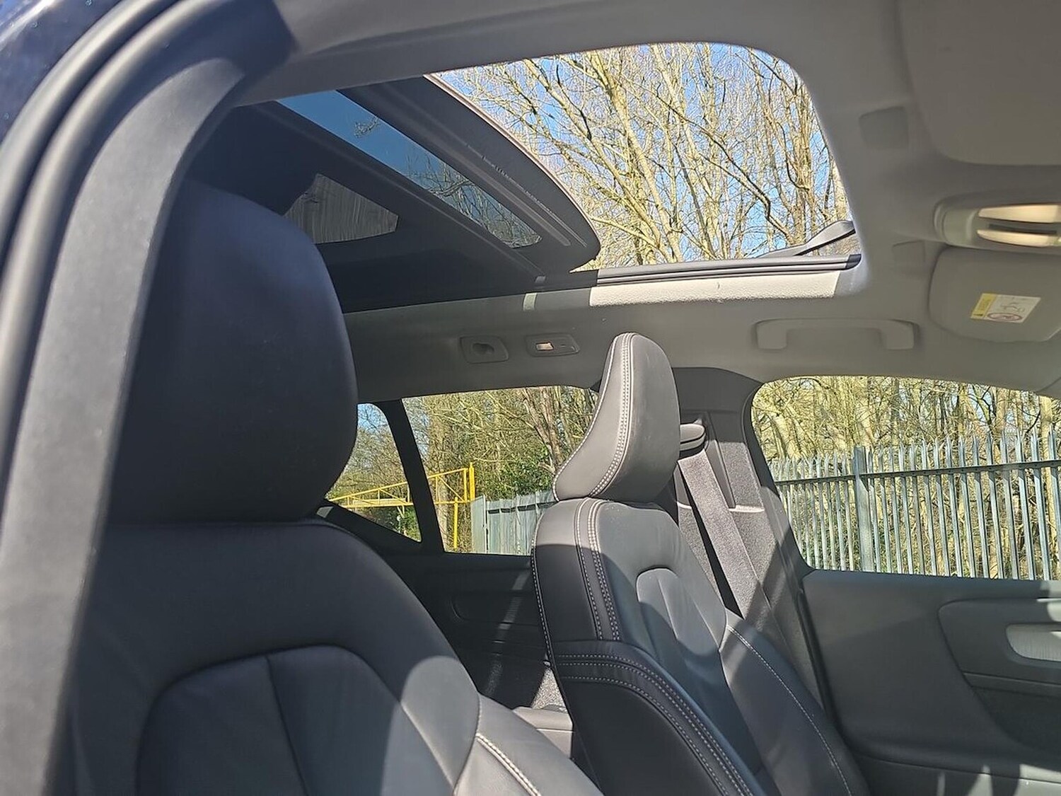 Used Volvo XC40 2023 for sale - 78191320: Photo 41