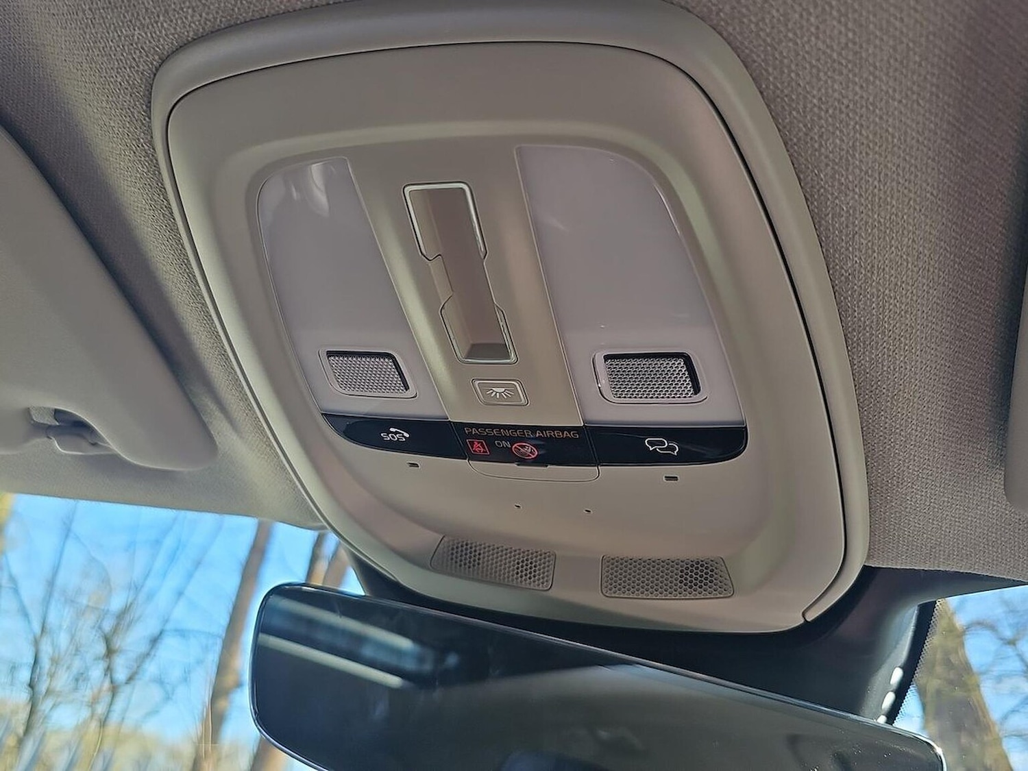 Used Volvo XC40 2023 for sale - 78191320: Photo 46